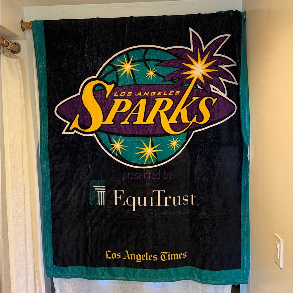 LA Sparks fleece blanket - 60” x 47”